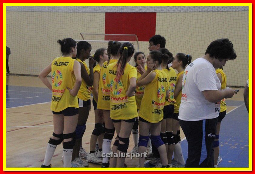 140430 volley 216_tn.jpg
